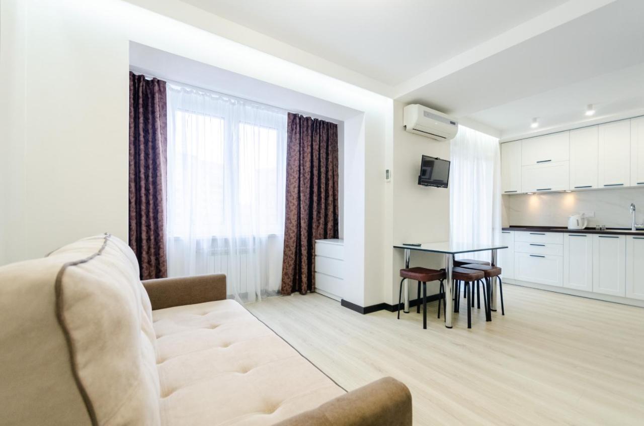 Apartment on Obolonsky avenue 31 Kiev Eksteriør bilde